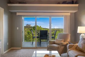 Branson Lakefront Luxury - Water Views - Image 5