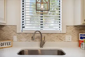 White Sands 228–Along the Canal–Sleeps 6 - Image 5
