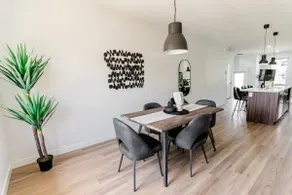 *New Modern Home | Free Parking | 5 mins Downtown* - Image 3