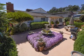 The Miramar House: Spacious with Amazing Views! - Image 4