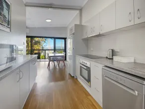 Beachside Palms Unit 2 - Image 4