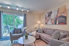 Charming 2Bd Townhome Near Beach & Base, Six Flags - Image 4