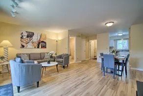 Charming 2Bd Townhome Near Beach & Base, Six Flags - Image 5