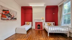 Sleeps 20 Stunning Ashton Mansion - Image 3