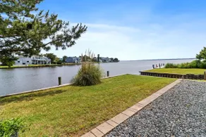 Bay view | 3BR House | Hot Tub & Private Dock - Image 4