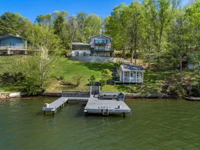 Spacious Waterfront Home on Claytor Lake - Image 4