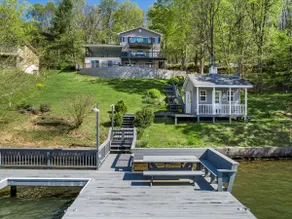 Spacious Waterfront Home on Claytor Lake - Image 5