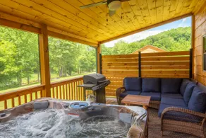 New River Log Cabin, HOT TUB, Fire Pit - Image 3