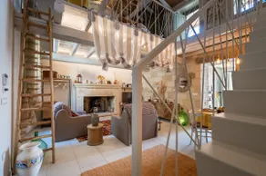 The Elia' residence - Image 2