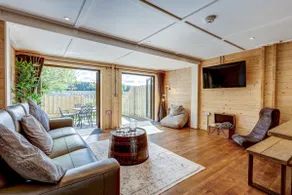 Buttercup Lodge - Image 3