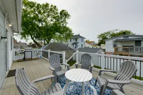 North Wildwood Home w/ Porch ~ 3 Blocks to Beach! - Image 2