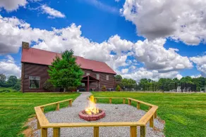 Falls Lodge | Hocking Hills, 7BR Estate, Pool - Image 5