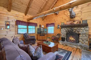 Hickory House | Hocking Hills, 30 Acres, Pets - Image 3