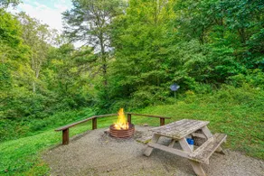 Hickory House | Hocking Hills, 30 Acres, Pets - Image 5