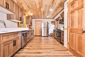 Large lakeside cabin in Minocqua with dock! - Image 2