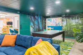 9 beds Beach GameRoom Cowboy Pool Mini Golf - Image 2