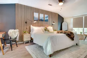 Gas South Arena · Luxe Cabin · Sleeps 9 - Image 5