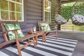 Gas South Arena · Luxe Cabin · Sleeps 9 - Image 3