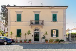 The house of artists - Image 5
