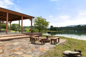 Wonderland Cove | Pet Friendly, On Lake, Fence! - Image 4