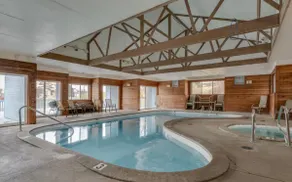 Harborside condo- pool- Walk to downtown and beaches - Image 3