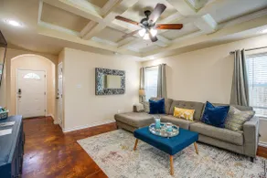 San Antonio Townhome ~ 2 Mi to Aquarium! - Image 5