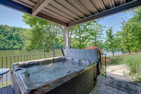 Waterfront Smith Mountain Lake Home w/ Boat Dock! - Image 2