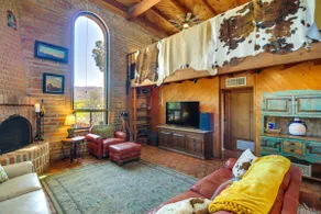 Eclectic Tucson Home 2 Mi to Saguaro National Park - Image 5