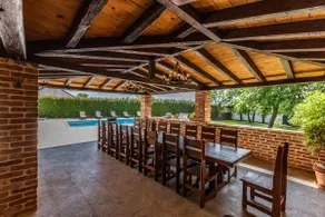 MP Luxury Holiday Home with swimming pool - Image 5
