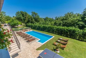 Fenced garden & pool villa, ideal for groups - Image 2