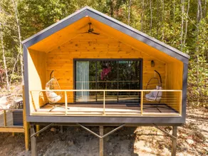 Blooming Redbud Treehouse with private hot tub! - Image 5