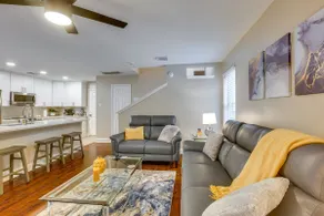 Modern Woodlands Townhome w/ Spacious Yard & Patio - Image 5