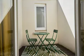 Equipped 1-bedroom apartment with terrace - Image 2