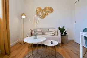 Equipped 1-bedroom apartment with terrace - Image 5