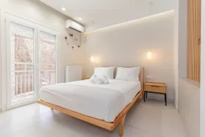 Luxury Penthouse in the City with Big Terrace - Image 4
