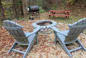 Cozy 1BR + Loft w/ HOT TUB! Fire Pit + Near Town! - Image 3