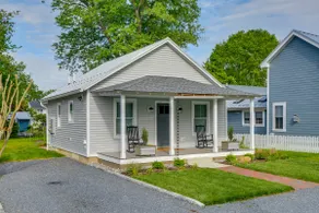 Modern Solomons Cottage Rental - Walk to Island! - Image 3