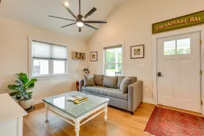 Modern Solomons Cottage Rental - Walk to Island! - Image 4