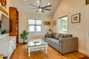 Modern Solomons Cottage Rental - Walk to Island! - Image 5