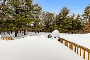 Charming Home with Grill, Deck, and Full Kitchen - Image 4