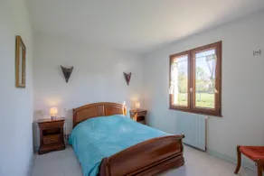Cottage with Indoor Pool and Hot Tub - Image 5