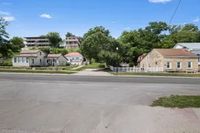 3 Houses-Sleep 18+On Main+ Riverview - Image 2