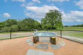 'The Hideaway' Secluded & Spacious Schulenburg Gem - Image 3