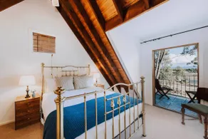Apple Tree Cottage An Idyllic Country Reset - Image 2
