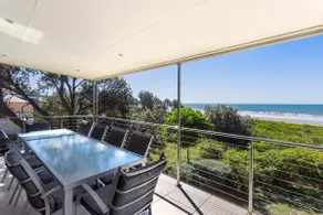 Tidemark backs on to the beautiful Diamond Beach, Ocean views at their finest - Image 2