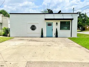 The Burrage Grocery Guest House - Image 2