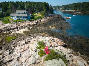 Water`s Edge on Pratts Island - Image 3