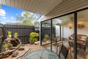 Newly Renovated, Dog Friendly, Stocked Kitchen - Image 5