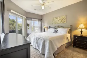 Cedar Heights Delight-Waterfront, Pools, & Wet Bar - Image 4