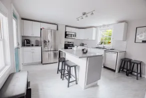 Newly Remodeled— 5 minutes to Local Hospitals - Image 2